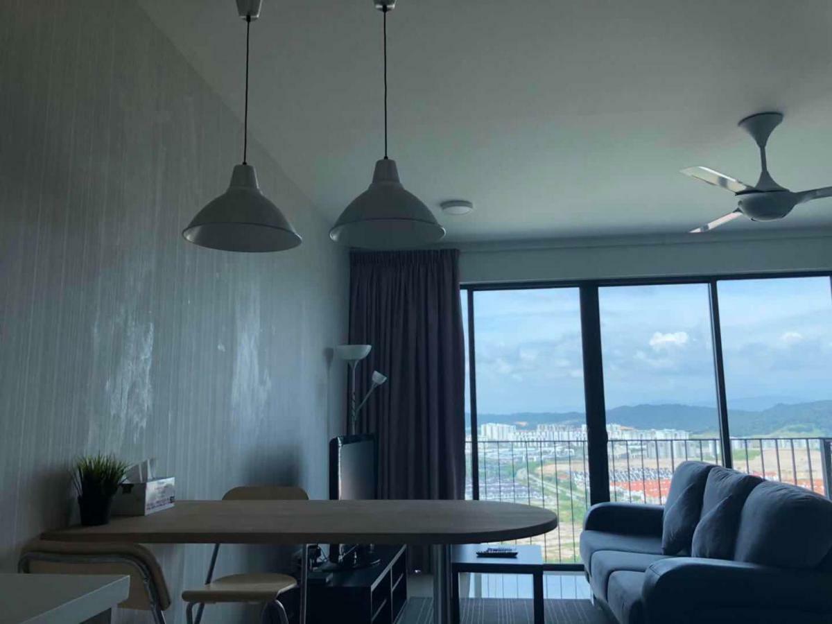Vivian'S Studio Trefoil Setia Alam 莎阿南 外观 照片